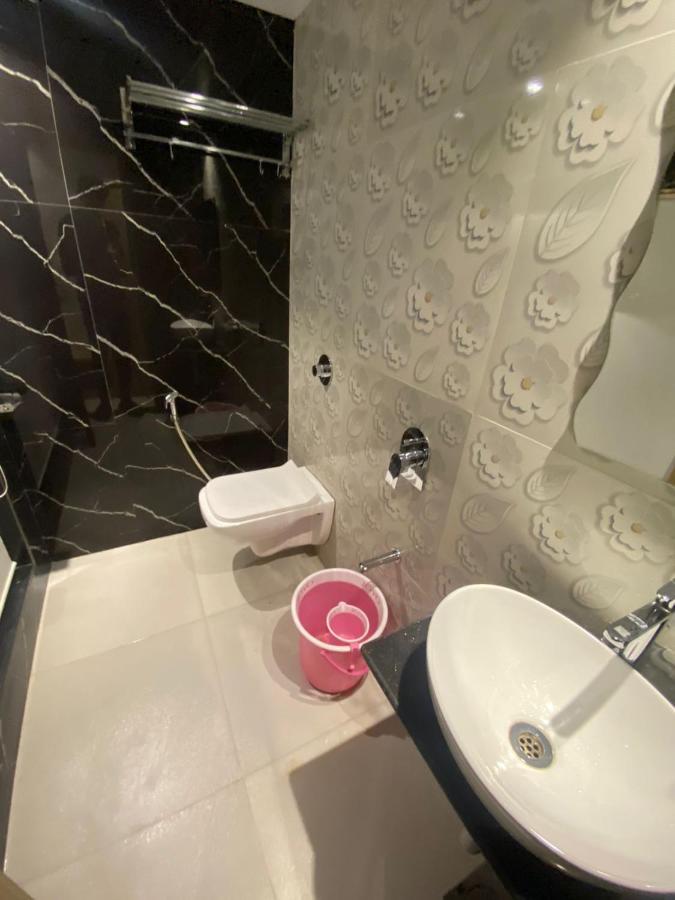 Hotel Bkc Crown - Near Trade Centre, Visa Consulate Bombaj Zewnętrze zdjęcie