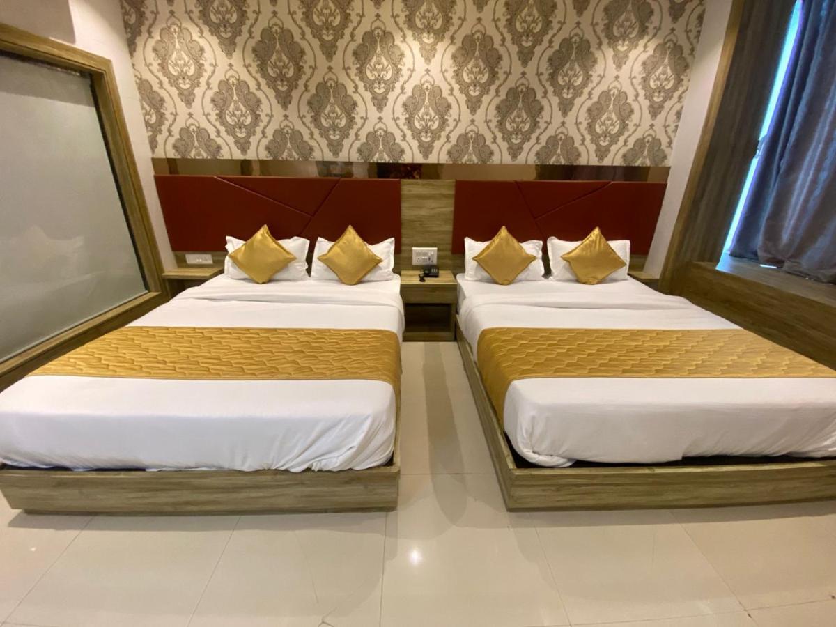 Hotel Bkc Crown - Near Trade Centre, Visa Consulate Bombaj Zewnętrze zdjęcie